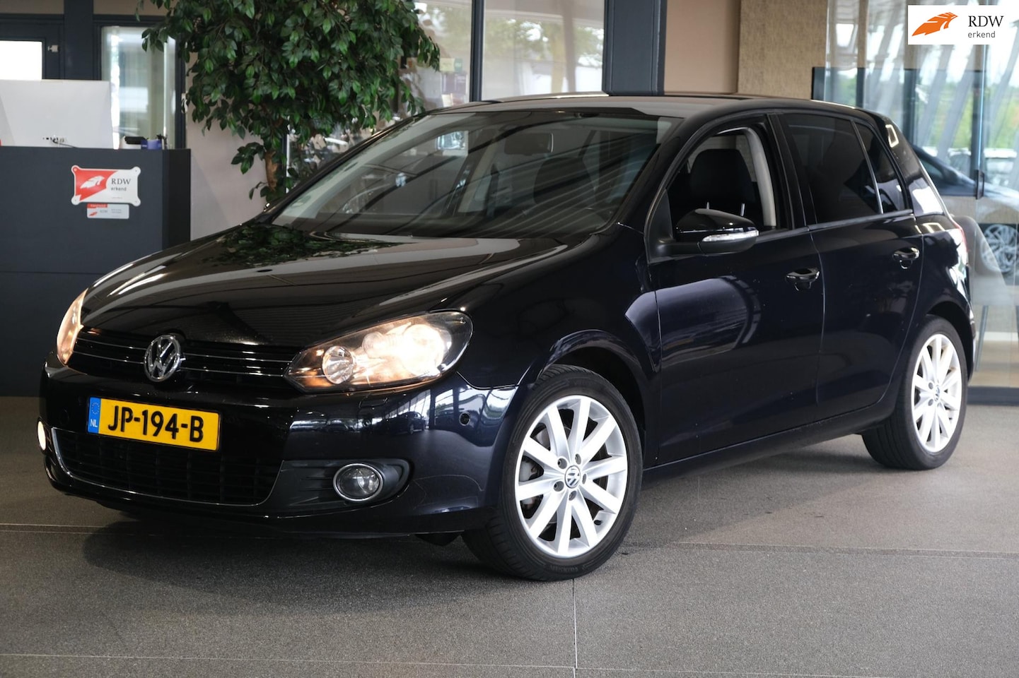 Volkswagen Golf - 1.4 TSI Highline DSG Apple Cruise Pdc Climate MF-Stuur - AutoWereld.nl