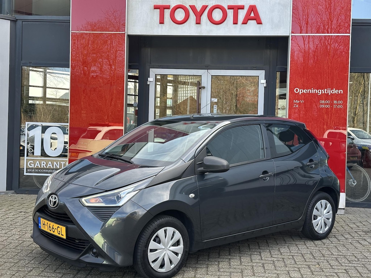 Toyota Aygo X - X-FUN 5-DEURS AIRCO CENTRL-VERGR-AFST. EL-RAMEN USB BLUETOOTH AUDIO-STUURWIELBED. NL-AUTO - AutoWereld.nl