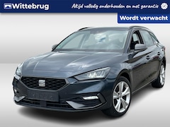 Seat Leon Sportstourer - 1.4 TSI eHybrid PHEV 204PK FR / Zwenkbare Trekhaak / Stuur + Stoelverwarming / Parkeersens
