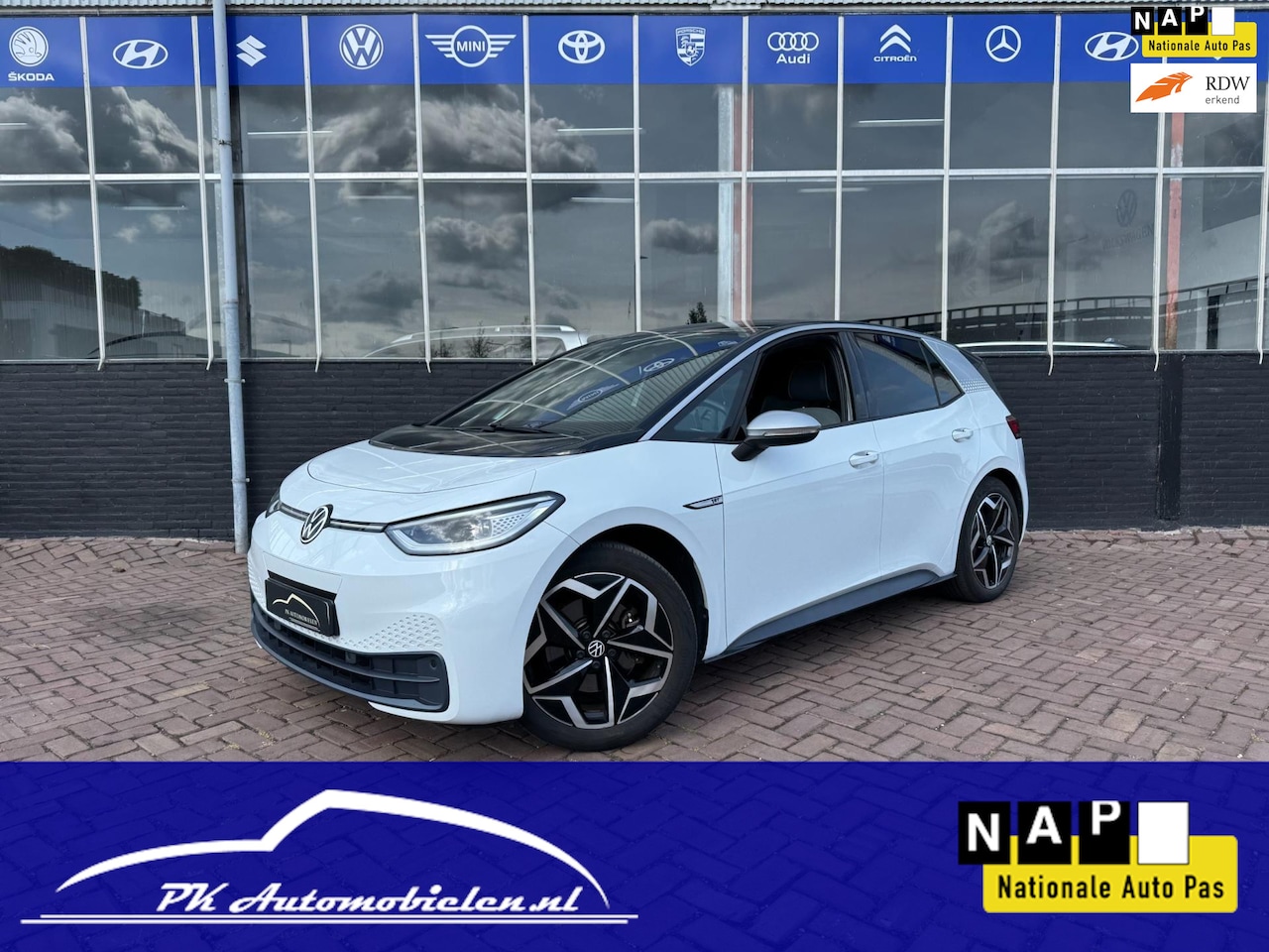 Volkswagen ID.3 - First Plus 58 kWh **CAMERA + KEYLESS + CARPLAY** - AutoWereld.nl