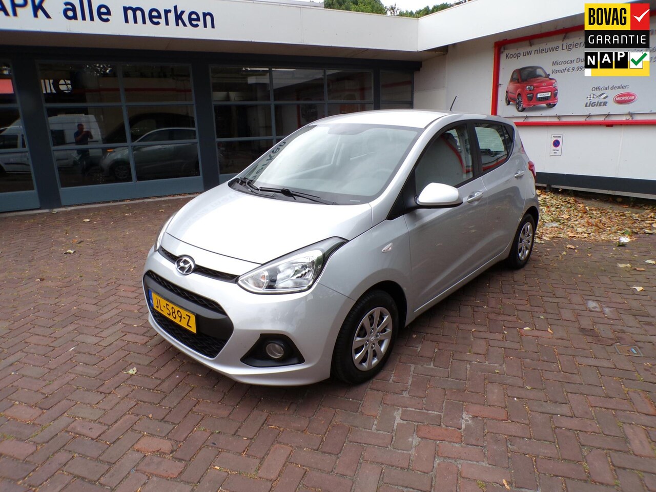 Hyundai i10 - 1.0i i-Motion Comfort Climate Control/Audio/Trekhaak - AutoWereld.nl