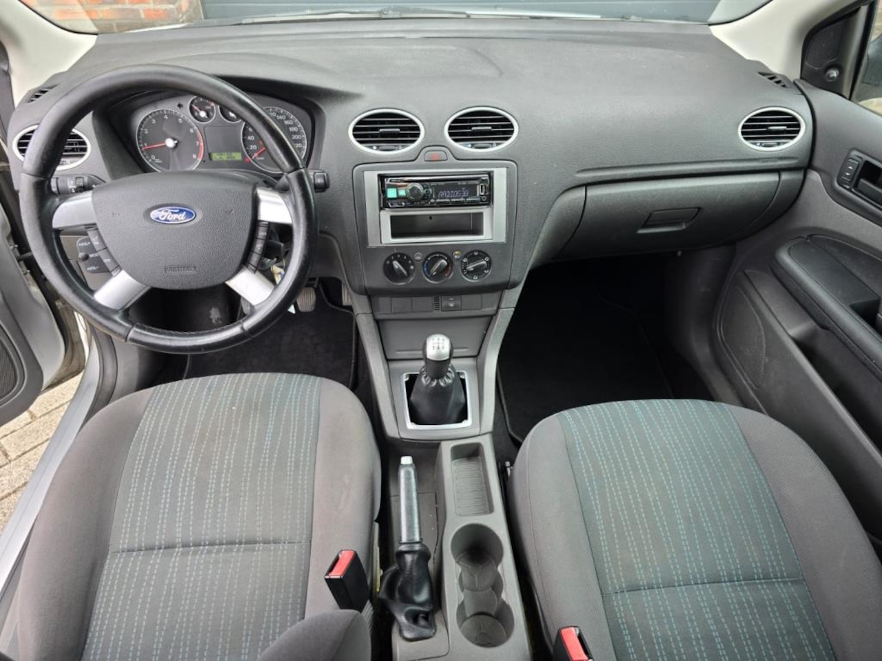 Ford Focus Wagon - 1.6-16V Champion 1.6-16V Champion - AutoWereld.nl