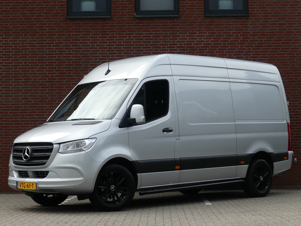 Mercedes-Benz Sprinter - 315 CDI L2H2 3500KG Trekgewicht Camera/Airco/Navigatie - AutoWereld.nl