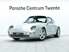 Porsche 911 - Carrera 4