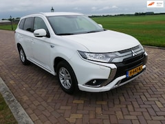 Mitsubishi Outlander - 2.4 PHEV Pure CLIMA * 10999 NETTO * 2020
