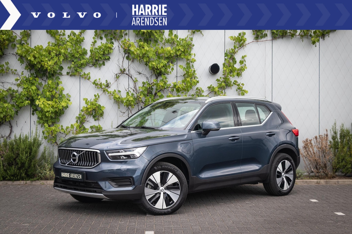Volvo XC40 - 1.5 T4 Recharge Inscription Expression | Achteruitrijcamera | Apple CarPlay & Android Auto - AutoWereld.nl
