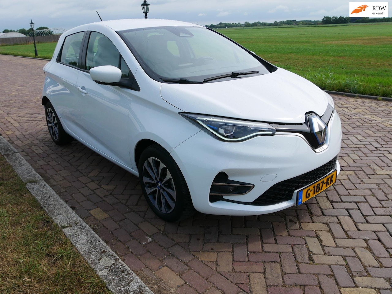 Renault Zoe - R135 Zen 52 kWh CLIMA NAVI CAMERA ** 10499 NETTO ** 43.329KM!! - AutoWereld.nl