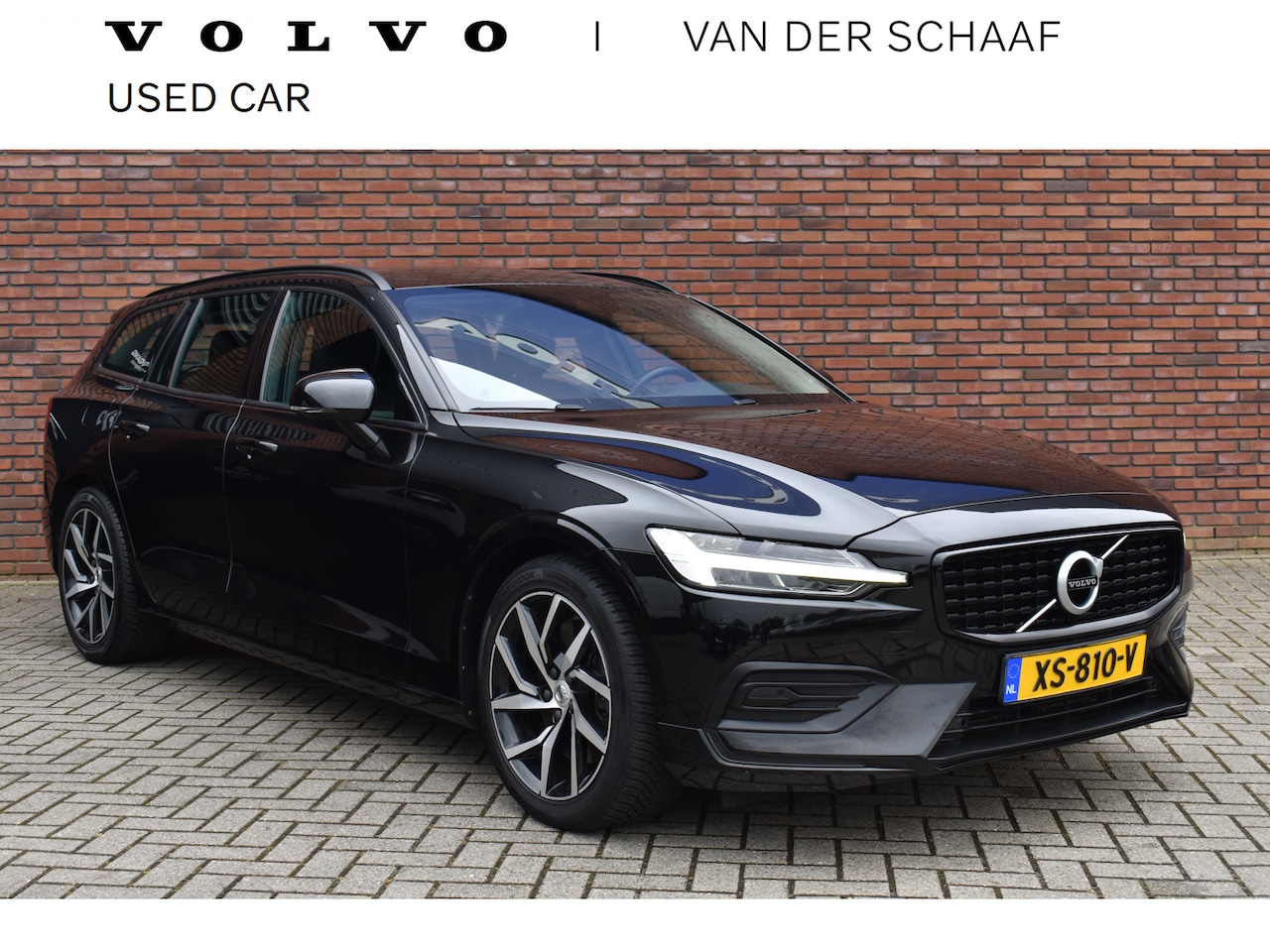 Volvo V60 - T5 250PK Automaat Momentum | BLIS | DAB | Parkeercamera | - AutoWereld.nl