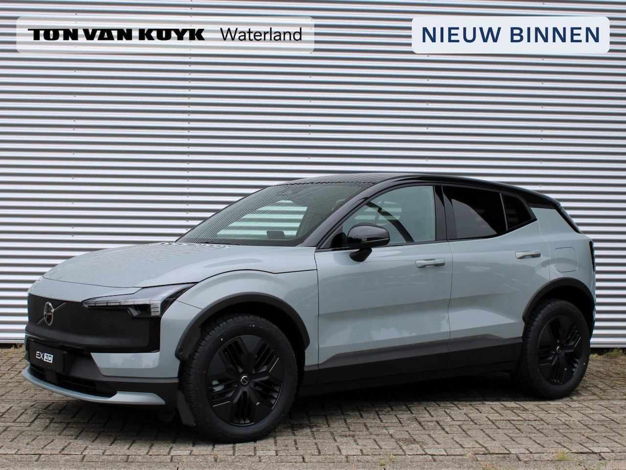 Volvo EX30 Cross Country - Twin Engine Performance 428pk / Panoramadak / 360* camera / Harman Kardon audio / Elektr.v - AutoWereld.nl