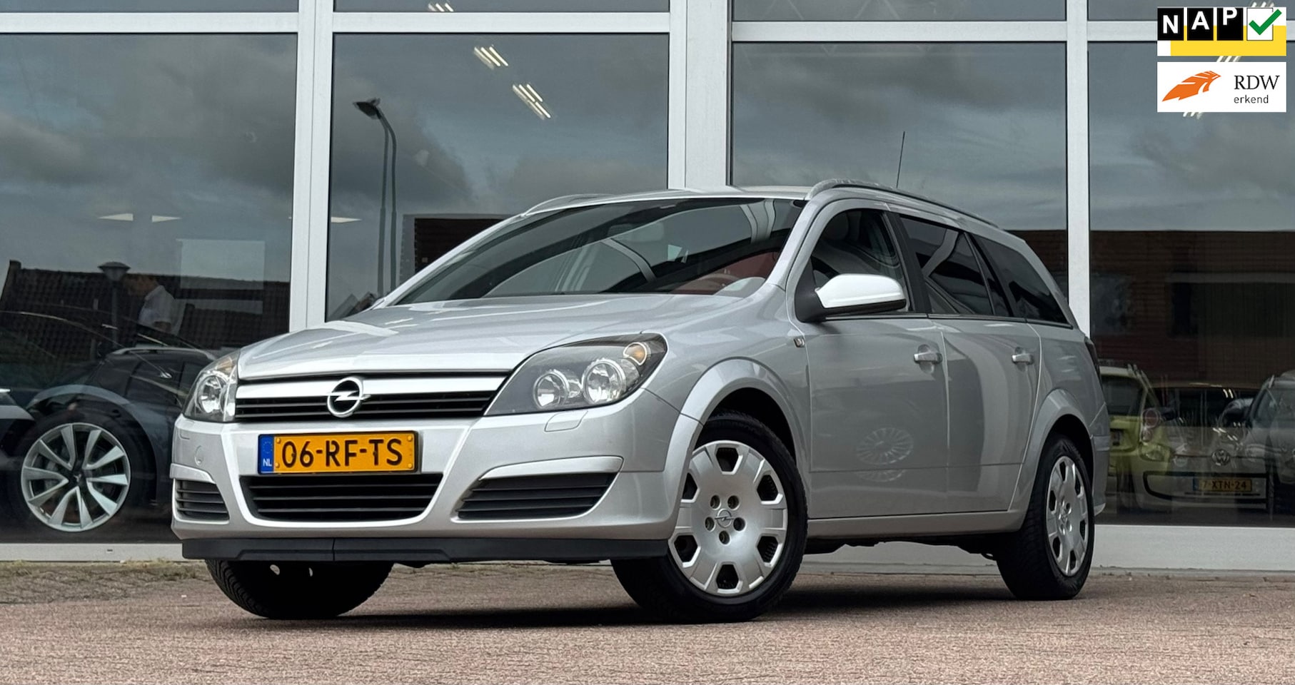 Opel Astra Wagon - 1.8i 16V Enjoy 2e Eigenaar 100% Onderhouden Allseason banden - AutoWereld.nl