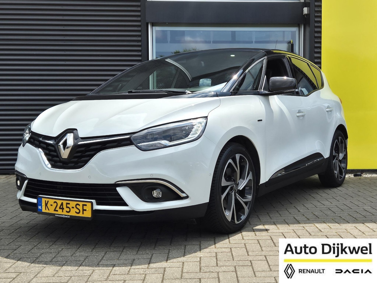Renault Scénic - TCe 140 EDC AUTOMAAT Black Edition - AutoWereld.nl
