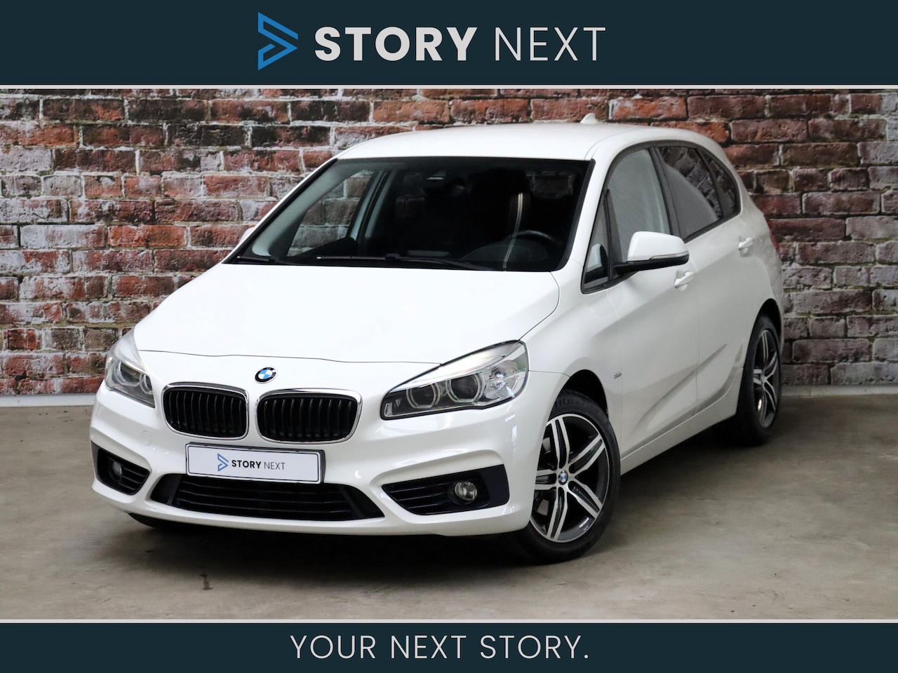 BMW 2-serie Active Tourer - 218i Executive Sport Line Automaat / Navigatie / Cruise Control / LED koplampen / 17 Inch - AutoWereld.nl