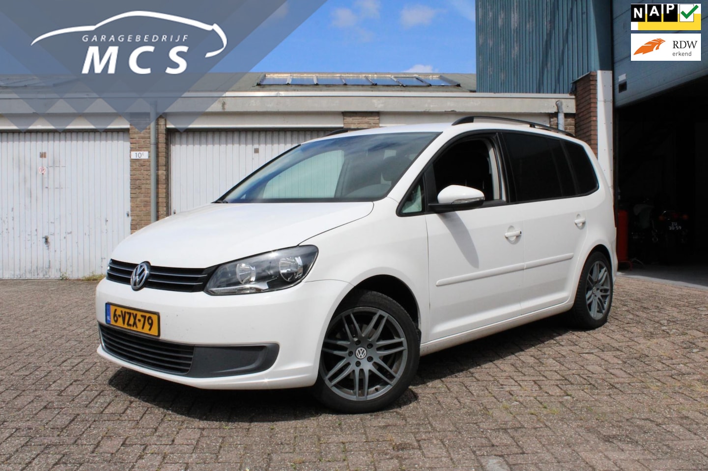 Volkswagen Touran - 1.6 TDI Comfortline BlueMotion / Trekhaak / Airco / MARGE - AutoWereld.nl