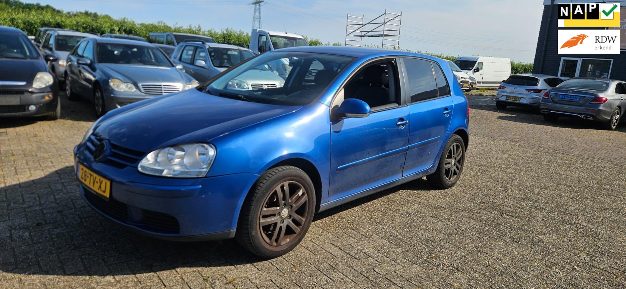 Volkswagen Golf - 1.4 Optive Airco Nieuwe apk - AutoWereld.nl