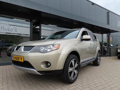Mitsubishi Outlander - 2.4 Inspire Special Ed Ecc Cruise Navi Trekhaak 2010