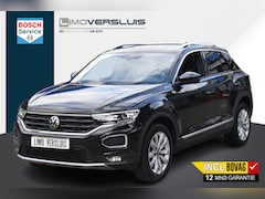 Volkswagen T-Roc - 1.5 TSI Sport Sfeerverlichting | Half-leder | Virtual Dashboard | Navigatie | 12 mnd BOVAG