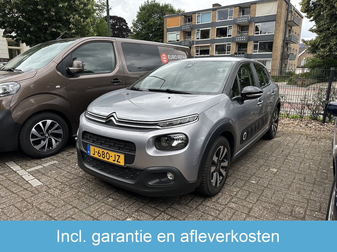 Citroën C3 - 1.2 PureTech S&S Shine Automaat All-in Prijs Binnenkort meer foto's, auto is al wel te bez - AutoWereld.nl