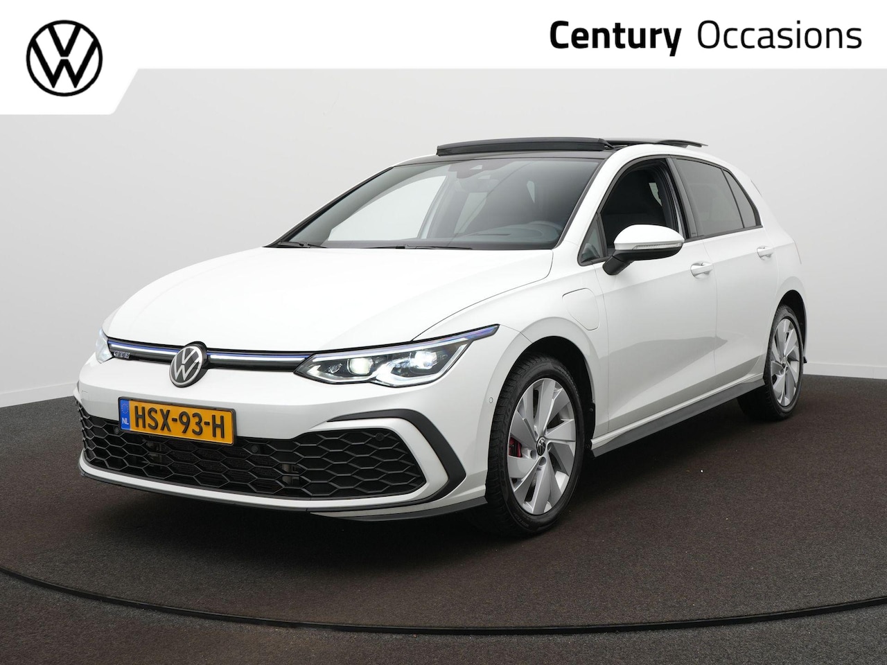 Volkswagen Golf - 1.4 eHybrid GTE Panoramadak / Adaptive Cruise / Head up - AutoWereld.nl
