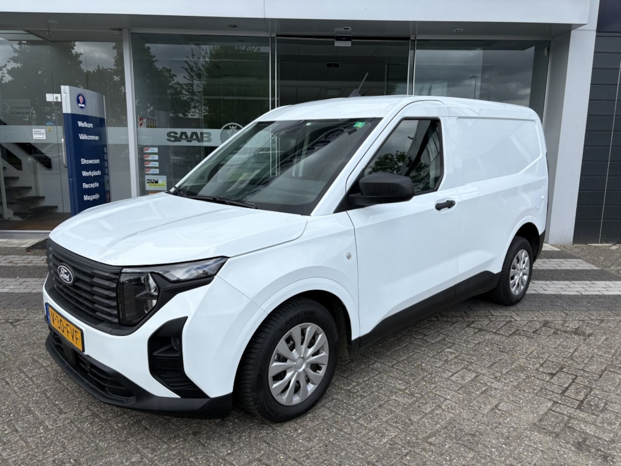 Ford Transit Courier - 1.5 EcoBlue Trend DIRECT LEVENBAAR - AutoWereld.nl