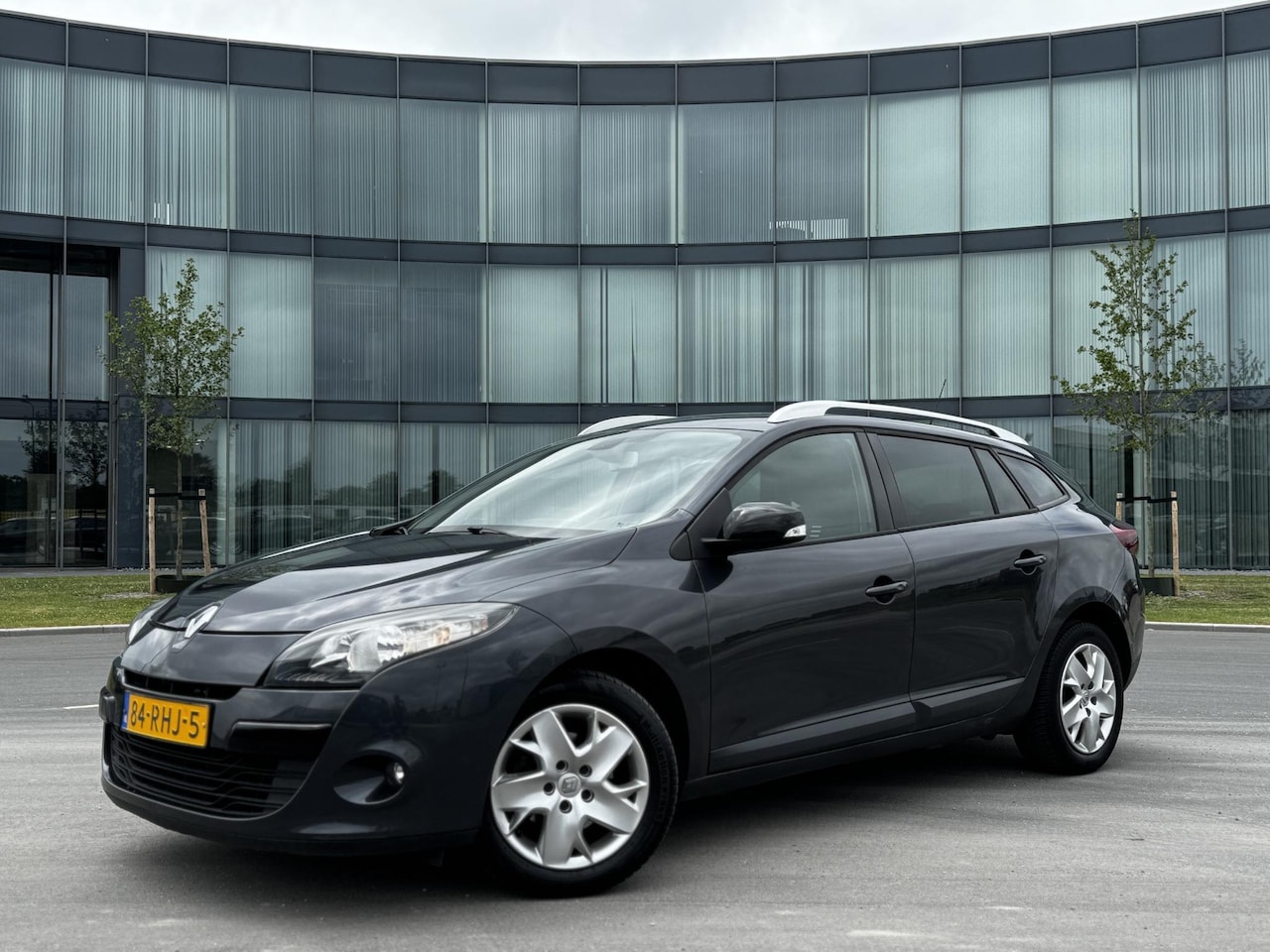 Renault Mégane Estate - 1.6 Parisienne Vaste scherpe meeneemprijs, goed onderhouden!! - AutoWereld.nl