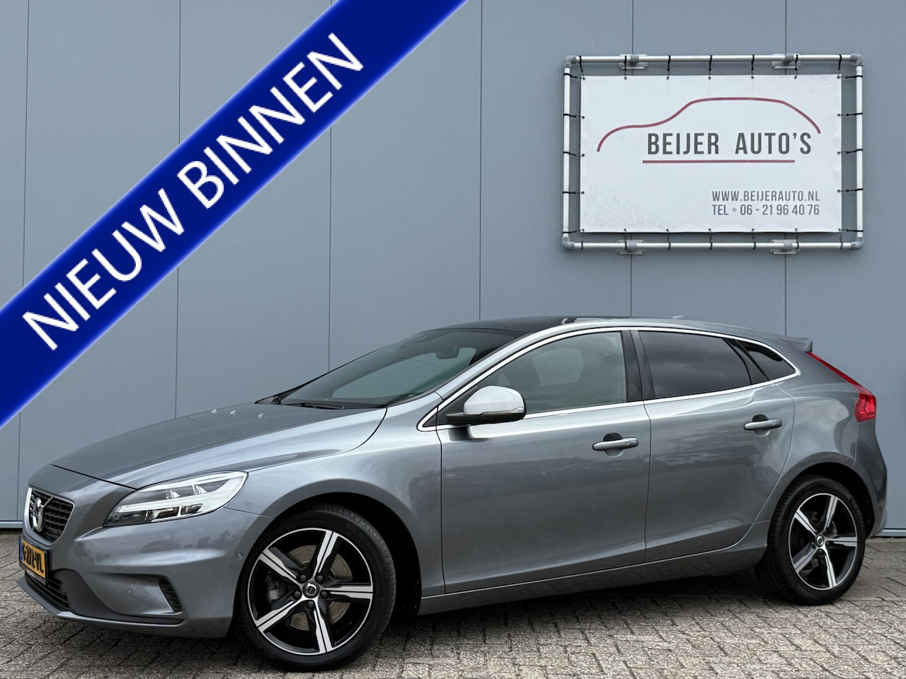 Volvo V40 - 1.5 T3 Polar+ Sport Automaat/R-design/Pano/Camera. - AutoWereld.nl