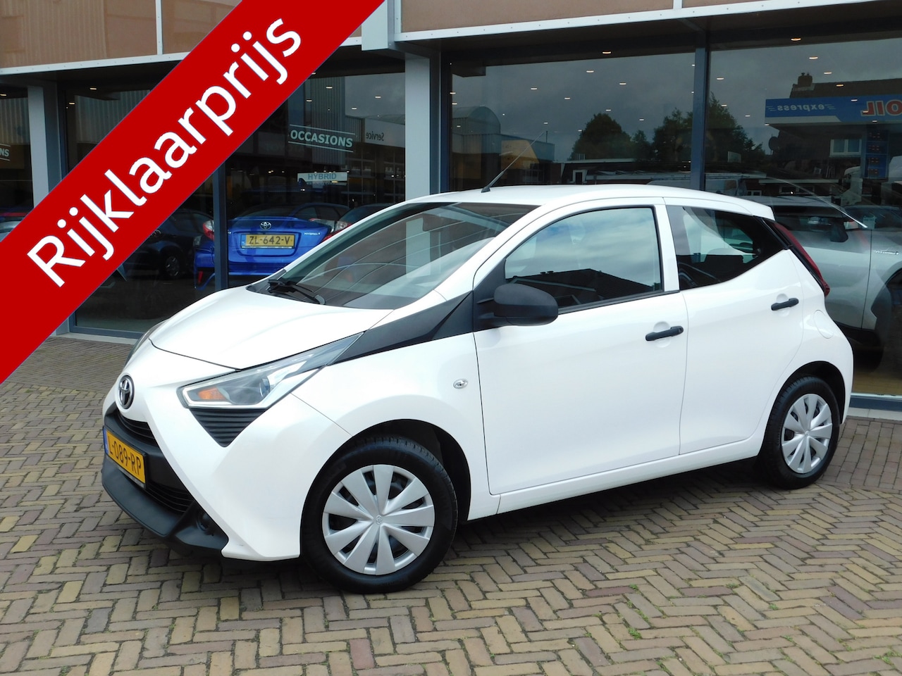 Toyota Aygo - 1.0 VVT-i x-fun | Lage km-stand! - AutoWereld.nl