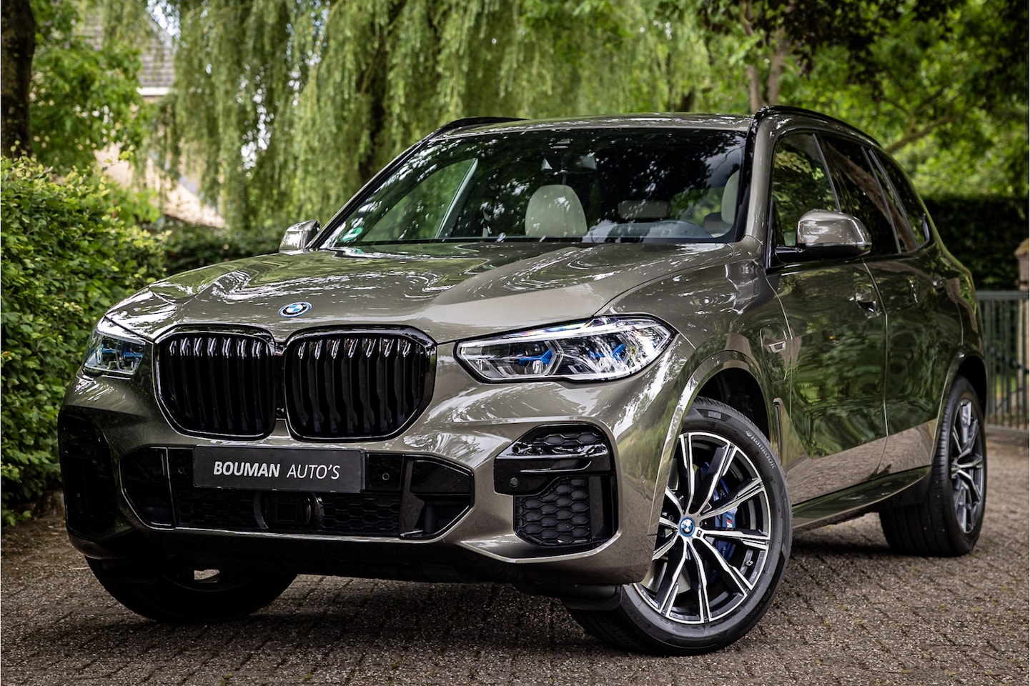 BMW X5 - xDrive45e M Sport Laser Soft Close HUD Panorama - AutoWereld.nl