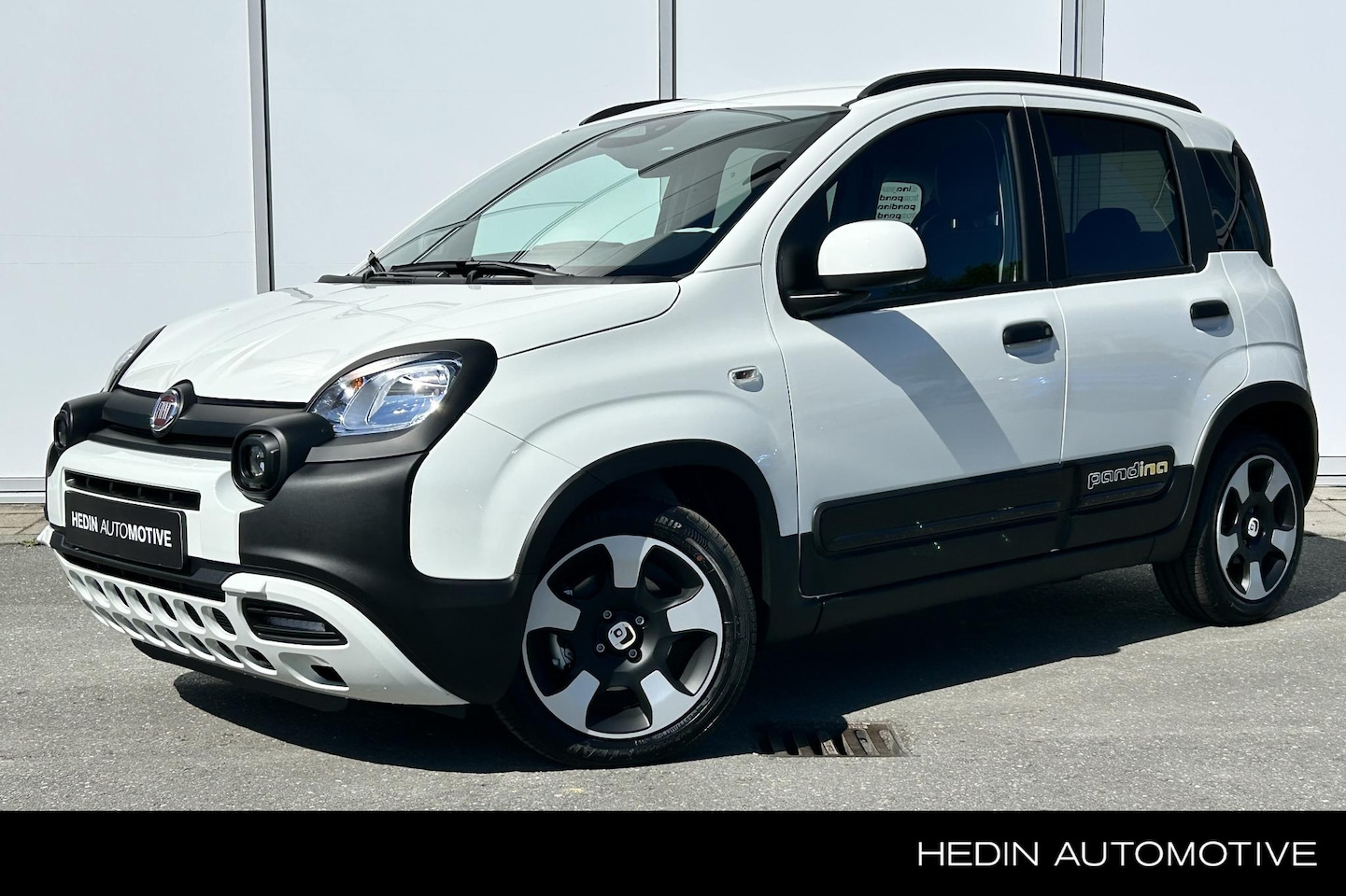 Fiat Panda - 1.0 Hybrid Pandina | Uit voorraad leverbaar | Airco | Parkeersensoren | Cruise control | 1 - AutoWereld.nl