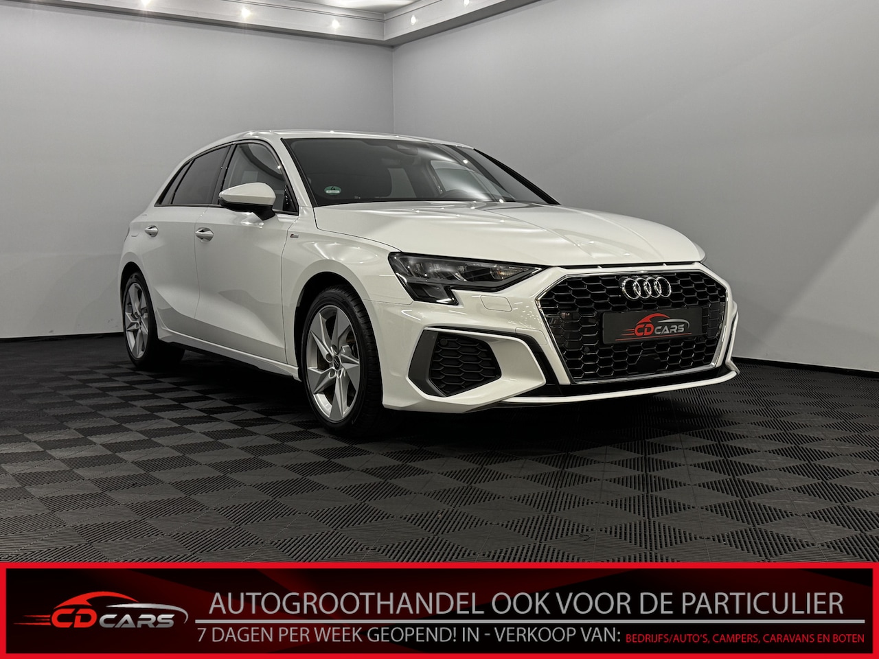Audi A3 Sportback - 30 TFSI S-line Airco, Navi, Parkeersensoren, Virtual desk, Cruise control, Stoelverwarming - AutoWereld.nl