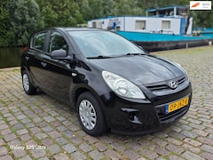 Hyundai i20 - 1.2i ActiveVersion uniek km org nl auto lage km