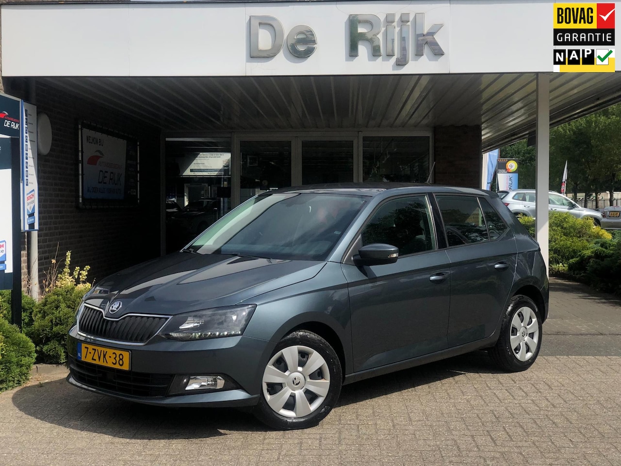 Skoda Fabia - 1.2 TSI First Edition Ambition | 1e Eigenaar | Climate, Cruise, PDC, Licht/regens., AUX | - AutoWereld.nl