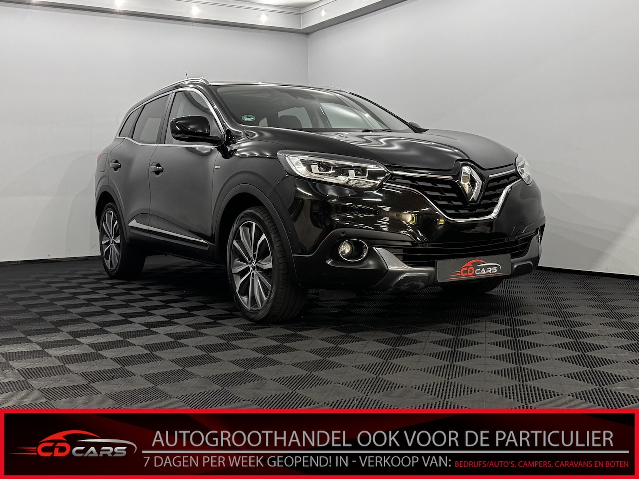 Renault Kadjar - 1.5 dCi Bose Pano, Half leder, Camera, Navi, Clima, Rijstrook correctie, Keyless start, Cr - AutoWereld.nl