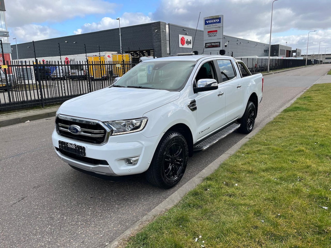 Ford Ranger - Limited Double Cabin, EXPORT ONLY, INCL COC, 170pk, !!! 15608km, Full-Options - AutoWereld.nl