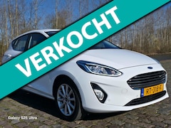 Ford Fiesta - 1.0 EcoBoost Titanium start stop parkeer sensor carplay achteruit camera cruis control sto
