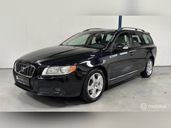 Volvo V70 - 2.5T Momentum AUTOMAAT/XENON/YOUNGTIMER