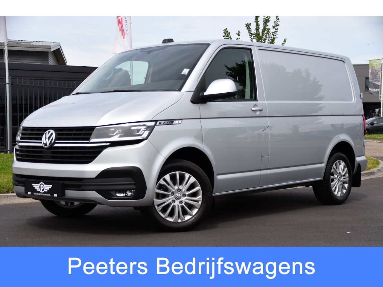Volkswagen Transporter - 2.0 TDI L1H1 30 Bulli Virtual, Adaptieve Cruise, Carplay, LED, 150PK, Multimedia, NAVI, St - AutoWereld.nl