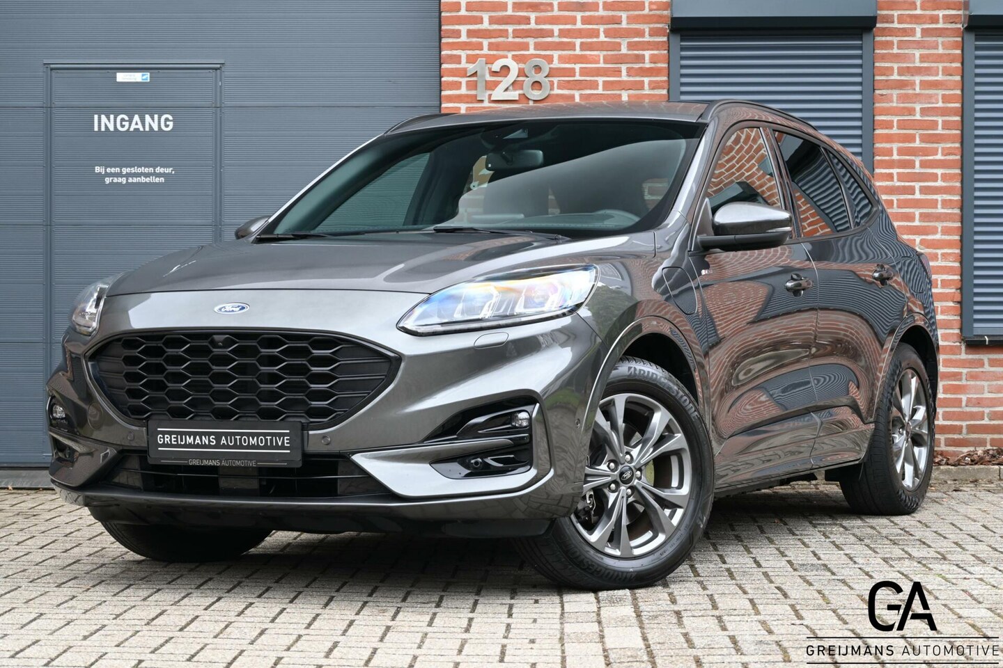 Ford Kuga - 2.5 PHEV ST-Line |Trekhaak|Stuur+stoelverwarming| - AutoWereld.nl