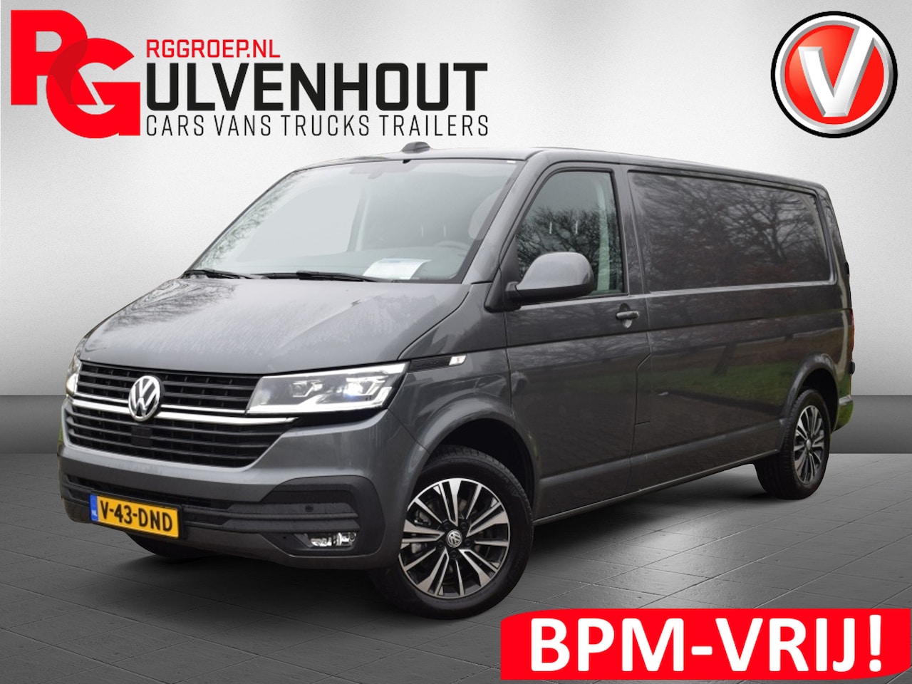 Volkswagen Transporter - T6.1 Highline 2.0 TDI 150 PK L2H1 AUTOMAAT | INCL. BETIMMERING! - AutoWereld.nl