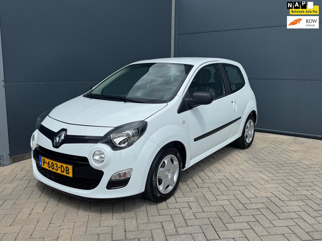 Renault Twingo - 1.2-16V Authentique 1.2 16V Authentique, airco, pdc - AutoWereld.nl