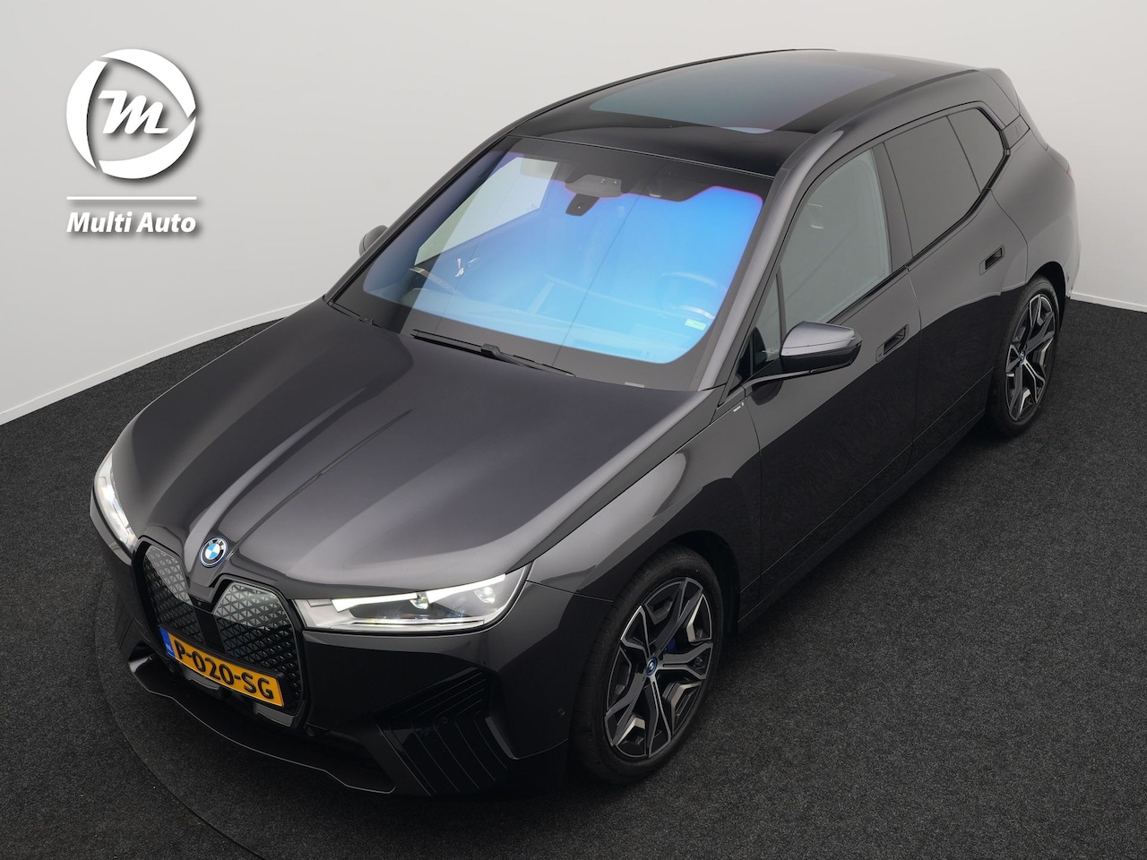 BMW iX - xDrive40 High Executive 77 kWh INCL BTW | Trekhaak af Fabriek | Panodak | Lederen Comfortz - AutoWereld.nl