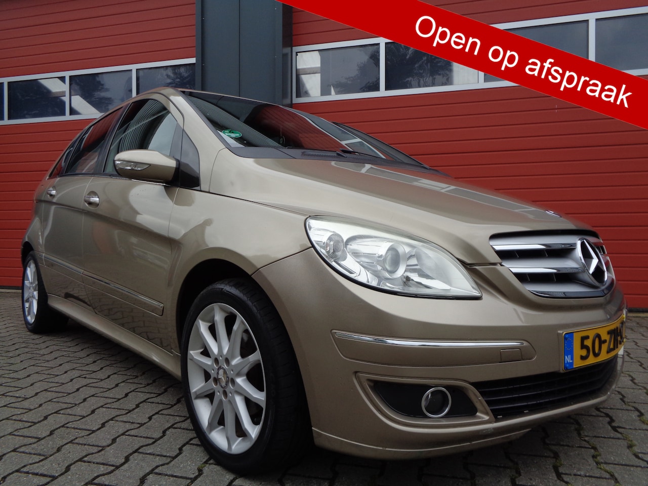 Mercedes-Benz B-klasse - 170 116PK Automaat Clima Cruise Half-Leer 121Dkm NAP NL-Auto Trekhaak - AutoWereld.nl