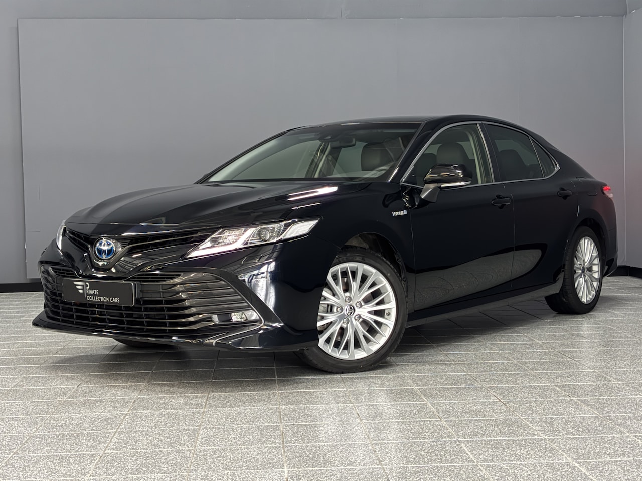 Toyota Camry - 2.5 Hybrid Premium Leder|Camera|Navi - AutoWereld.nl