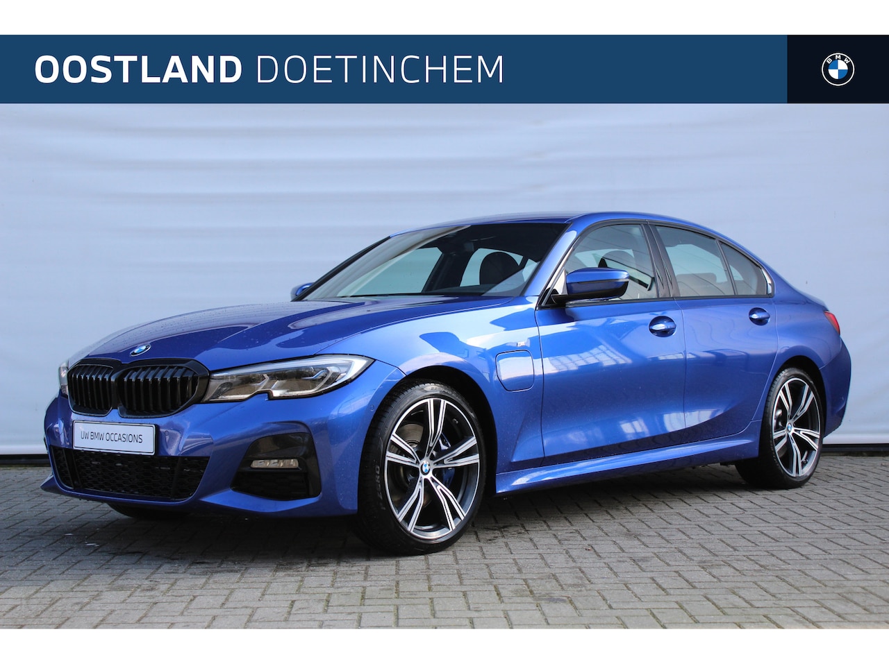 BMW 3-serie - 330e High Executive M Sport Automaat / Sportstoelen / Stoelverwarming / Laserlicht / Cruis - AutoWereld.nl