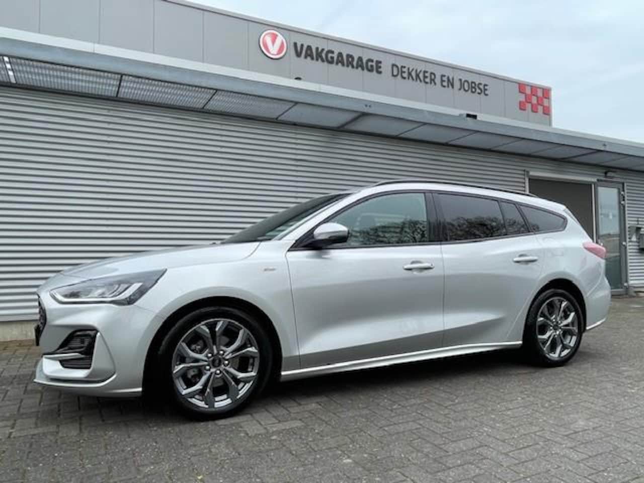 Ford Focus Wagon - EcoBoost Hybrid ST Line | Navigatie | Clima | LED - AutoWereld.nl