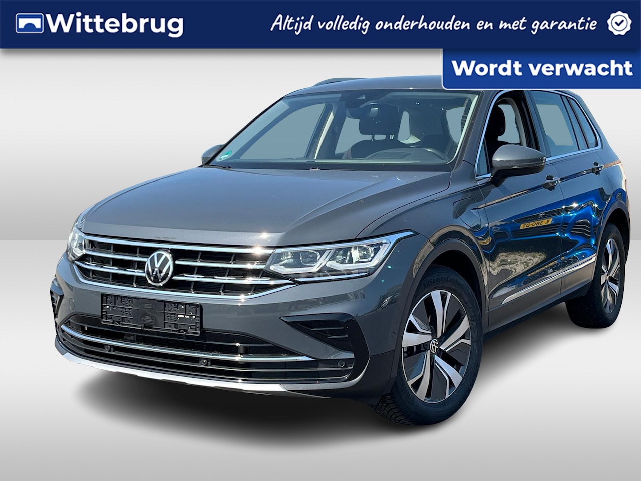 Volkswagen Tiguan - 1.4 TSI eHybrid 245pk DSG Life / Zwenkbare Trekhaak / 18'' LM velgen / Adaptive cruise con - AutoWereld.nl