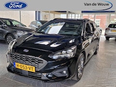 Ford Focus Wagon - 1.0 EcoBoost ST Line Business Rode remklauwen