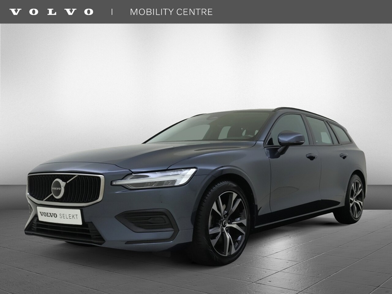 Volvo V60 - B3 Essential Edition | Trekhaak | Climate Pack | Driver Pack | - AutoWereld.nl