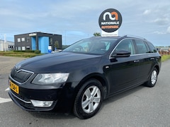 Skoda Octavia Combi - 2015 * 1.6 TDI Greentech Ambition * NAV * STOELVERWARMING