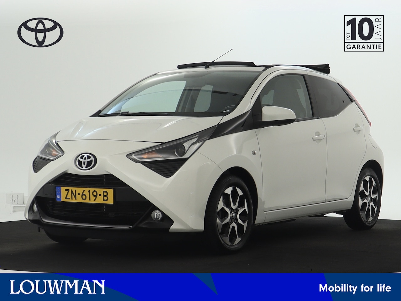Toyota Aygo - 1.0 VVT-i x-first 1.0 VVT-i x-first - AutoWereld.nl