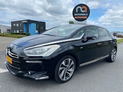 Citroën DS5 - 2013 * 2.0 Hybrid4 Sport Chic * AUTOMAAT * LMV * AIRCO * VOLLEDER